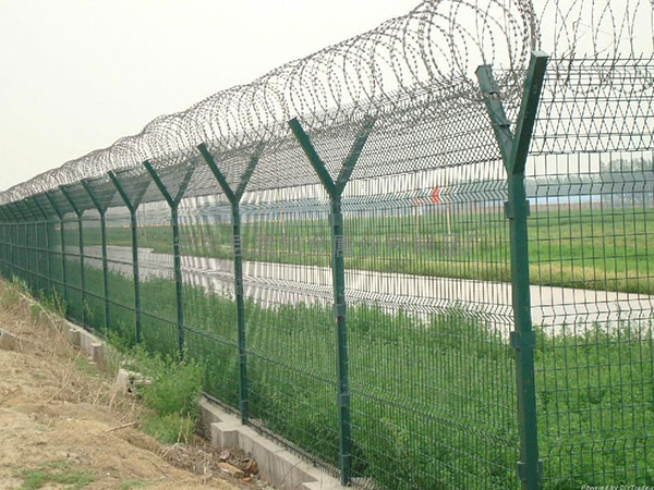 Y型柱护栏